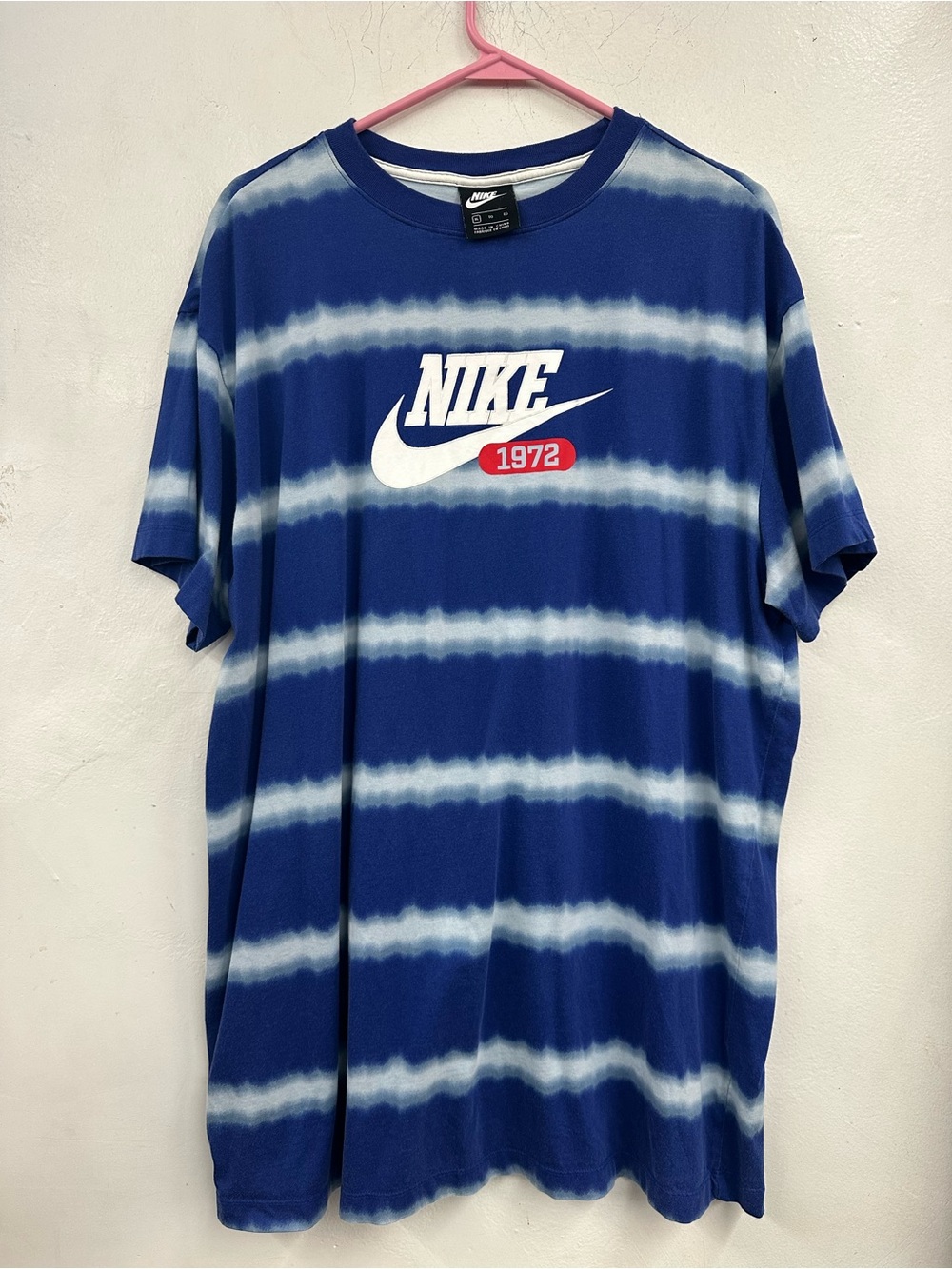 Nike Men’s Blue Tie-Dye clouds Logo t shirt size xl mens